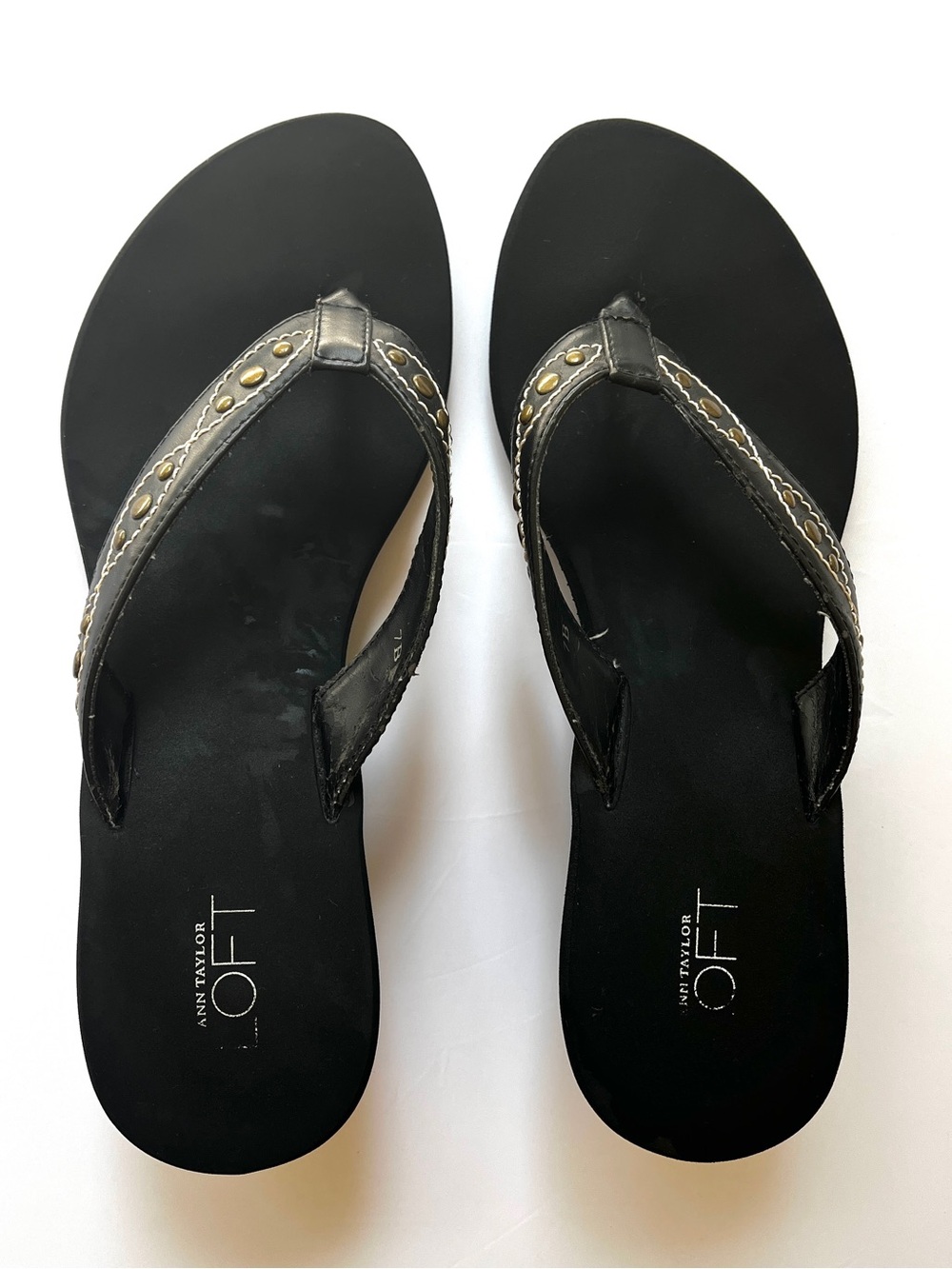 LOFT Ann Taylor Dark Brown Studded Wedge Thong Sandals Size 7B